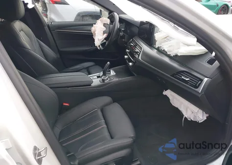 2022 BMW 540 I xDrive z USA, uszkodzony, nr VIN WBA73BJ09NWX72417